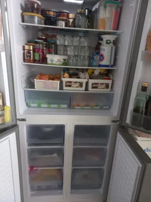 ثلاجة للبيع