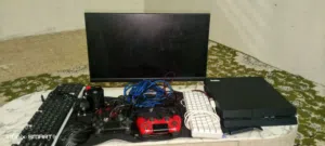 سوني فور ابو خط واحد تيره معاه شاشه و ملحقات كامله