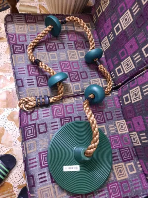 لعبة تسلق ومرجوحه جميله ومتينه وامنه