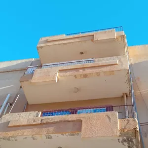 3 Bedrooms . 2 Bathrooms . 180 m20