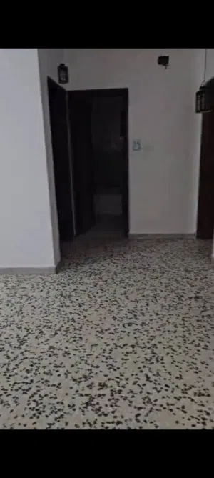 شقق للايجار في المدينة الرياضية في جانب السريع و مول الفرسات مول
