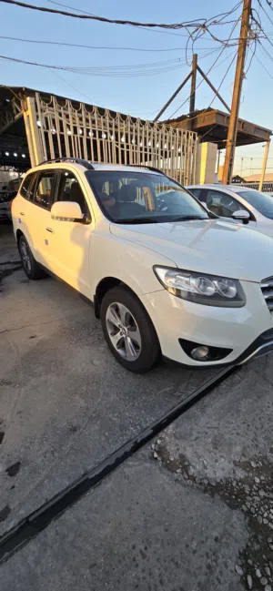 Used Hyundai Santa Fe in Baghdad