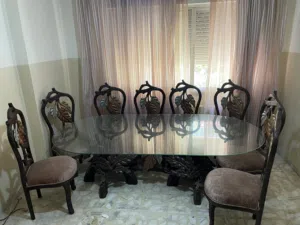 طاولة سفرة ل 8 اشخاص
