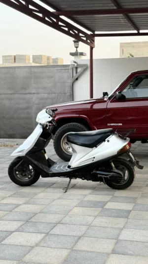 للبيع دراجه 100ccنضيف جداً  (اقراء الوصف)