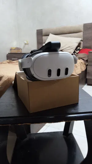 نظارة Oculus Quest 3