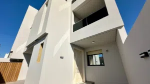 شقة ارضية بالقاراج للبيع السراج طريق المواشي بعد جامع الصحابة