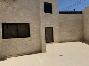 شقة فاخرة للبيع في الفحيص