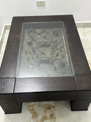 طاولة منتصف لقعدة جلوس مستعملة