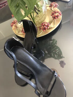 كعب عالي جديد ماركة أصلية