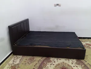 جرباية جديدة ونضيفه ام نفرين سعرها 175 وبيها مجال