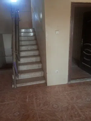 شقه للايجار في شرق النيل حلة كوكو قريبه للسوق وبنك فيصل وجامعة السودان ومحطة المواصلات