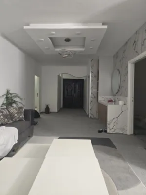 شقة-ارضية-مع-ساحة-خارجية