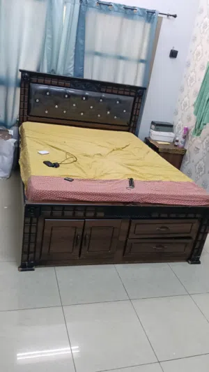 Queen size bed 150/200 with mattress delivery fixing all over Bahrain