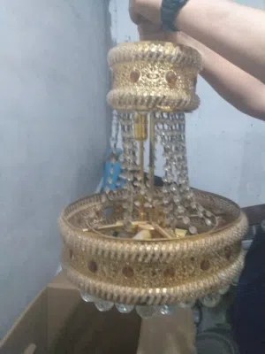 ثريات فخمة للبيع