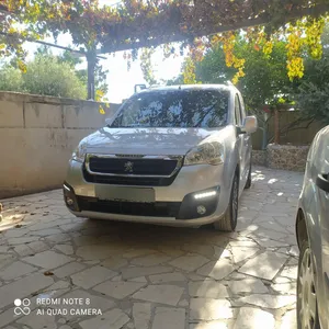 بيجو-بارتنر-ترخيص-17