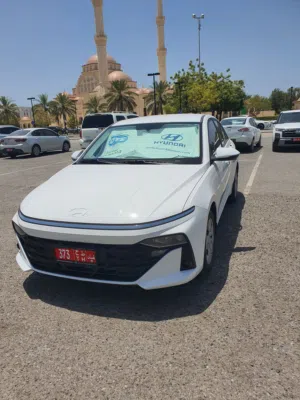 Sedan Hyundai in Muscat
