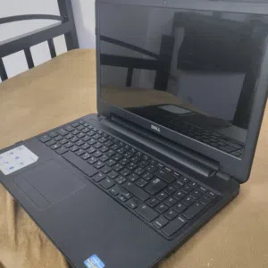 لابتوب dell core i3 استعمال خفيف بحالة الوكالة