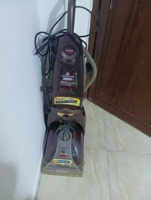مكنسة تنظيف سجاد من بيسل