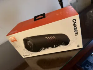 JBL Charge 5 - NEW