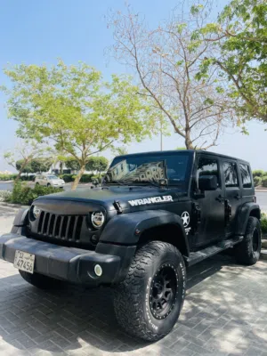 2012 Jeep Wrangler Unlimited SUV for Sale – Good Condition with Modern Features