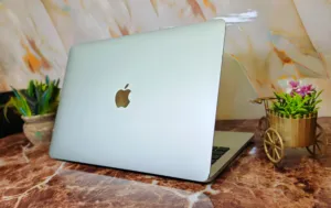 MacBook Pro 2020 13.3 inch