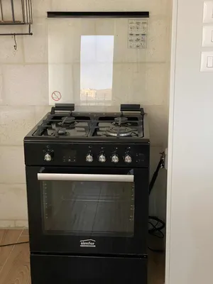 فرن مع غاز نوع سمفر مستعمل