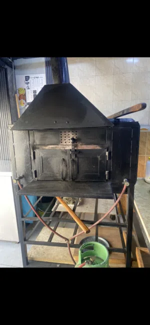 فرنً بيتزا ومعجنات