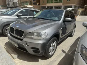 Bmw x5 نظيفه جدا شرط الفحص