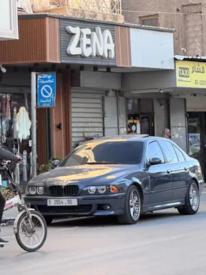 للبيع بي ام دبليو موديل 2002