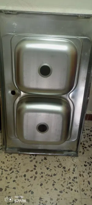 مجله ايطالي حوضين مع حنفياتو