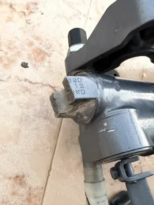 للبيع جيك مع القاعدة . ف كسر مثل ما واضخ ف صوره