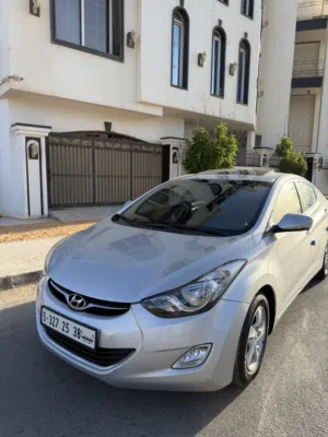 Used Hyundai Avante in Tripoli