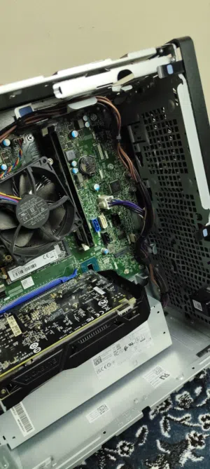 كاش او بنفت فقط كمبيوتر Benefit or cash only Dell optiplex 3080 tower(MT)+1050 GIGABYTE 2GB