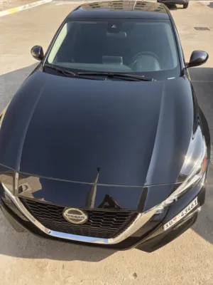 nissan altima 2022 sv