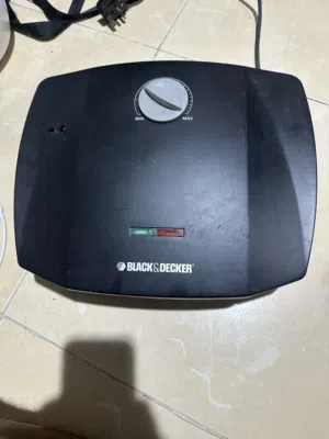 urgent for sale!sandwich maker(black&decker) anyone interested pls contact this number