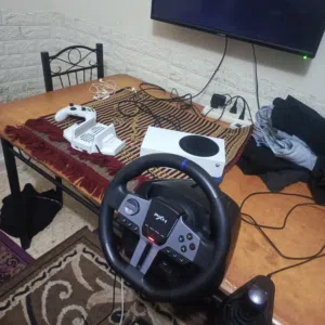 مقود العاب ستيرنج pxn v9 g 2