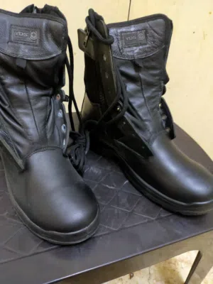 بسطار جديد غير مستعمل للبيع