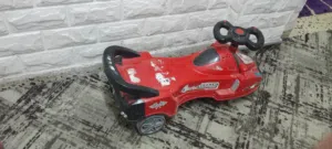 سيارة بلازما للأطفال (Swing Car بسكليت أطفال مميز للبيع دراجة أطفال (بسكليت) مميزة