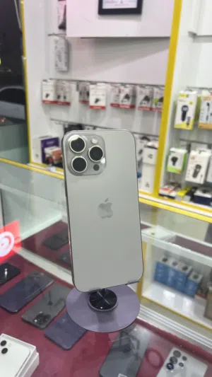 اقوى سعر في السوق ايفون 15 برو ماكس 256GB البطاريه الكبيره ..