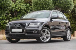 2015 Audi Q5 Quattro S-Line 40TFSI وارد الوكاله وصيانه الوكاله