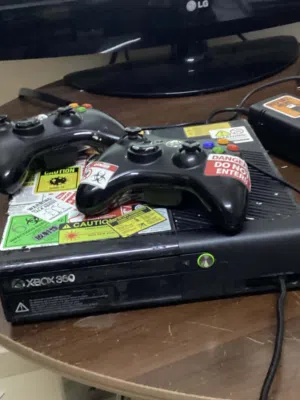 اكس بوكس 360e للبيع بسعر مناسب