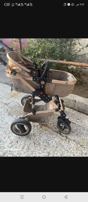 عربانه اطفال البيع تتحول جلوس ومنام كاروك مستخدمة ومابيها شي من عمر شهر الى 5 سنين لون جوزي فاتح