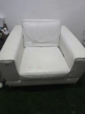 Single sofa