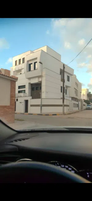 مبني للبيع او الايجار