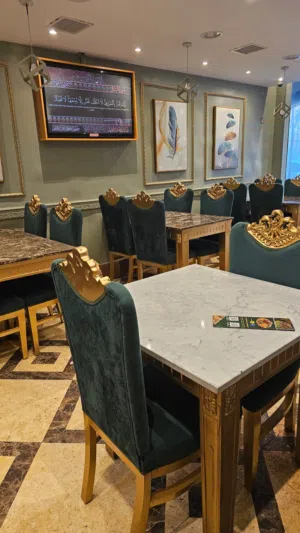 مطعم للبيع بجوار السفير مول