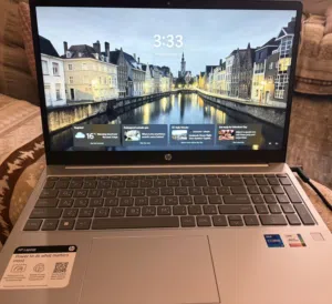 لابتوب HP بحالة ممتازه مع حقيبه لابتوب التفاصيل