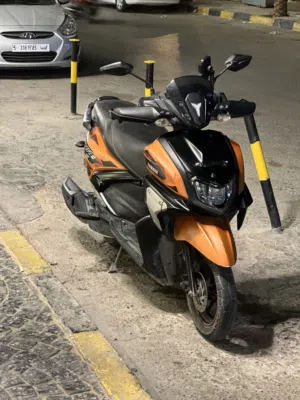 Yamaha ZR125 (اقرا لوصف)