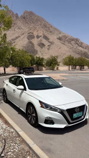 Used Nissan Altima in Al Dhahirah