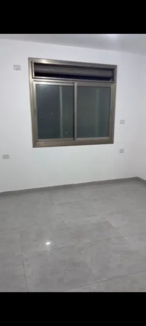 140 m2 3 Bedrooms Apartments for Sale in Ramallah and Al-Bireh Ein Munjid