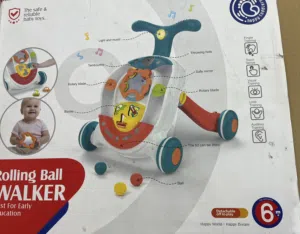 مشاية طفل ان الالعاب مستعمله قليل جدا